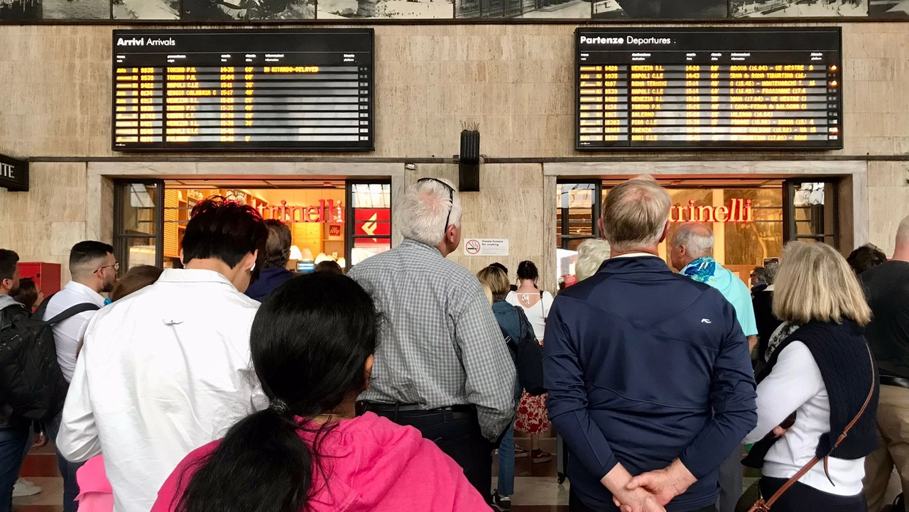 Disagi alla stazione Santa Maria Novella di Firenze (Foto New Press Photo)