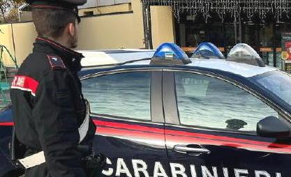 Pisa, tenta di rubare in un supermercato, arrestato