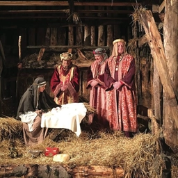 A Iolo la magia del presepe vivente. Oltre 250 figuranti e tanta passione