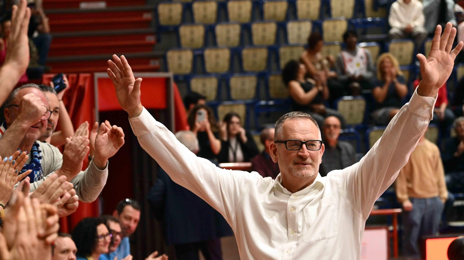 Pistoia Basket, Rowan rompe il silenzio: "A breve il coach". E attacca i regolamenti
