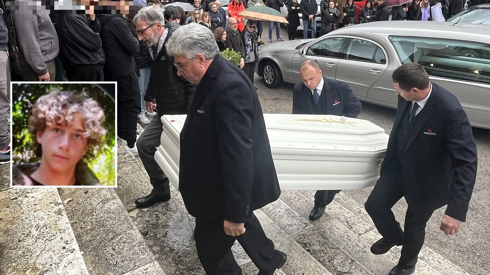 Il funerale di Riccardo Radiconi (Foto Aprili)