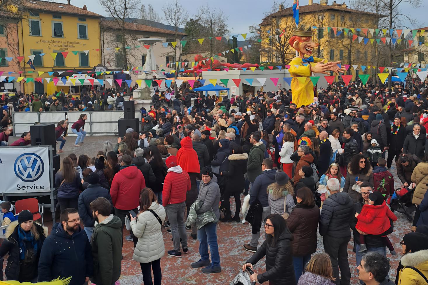 Il Carnevale Bientinese. Di domenica e in notturna grazie a 100 volontari