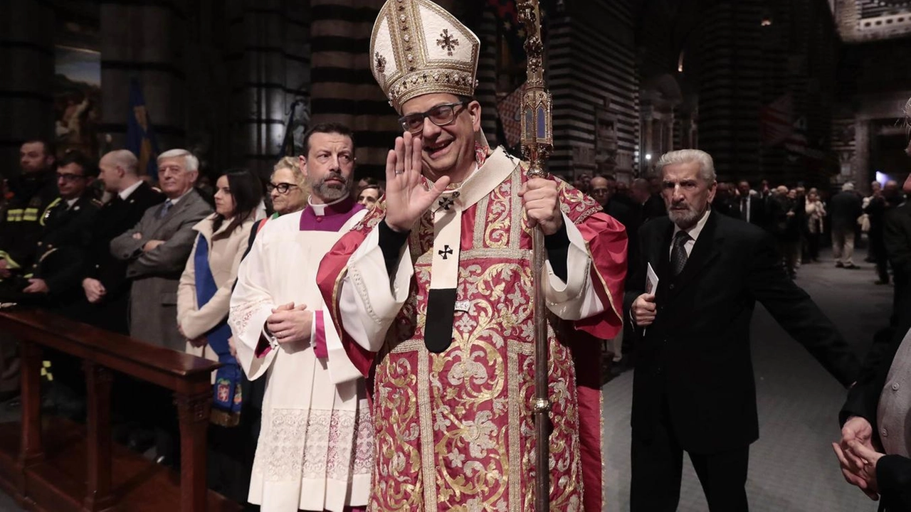 Oggi la messa in Cattedrale a Siena con l’arcivescovo Augusto Paolo Lojudice. Nel pomeriggio trasferimento a Chiusi dove si terrà anche una processione.