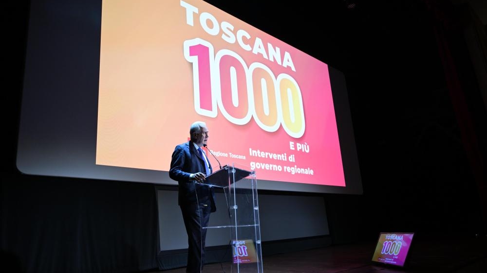 Il presidente della regione Toscana Giani apre l'evento 