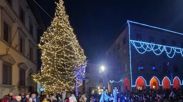 Natale in città e polemiche: "Nessuna innovazione"