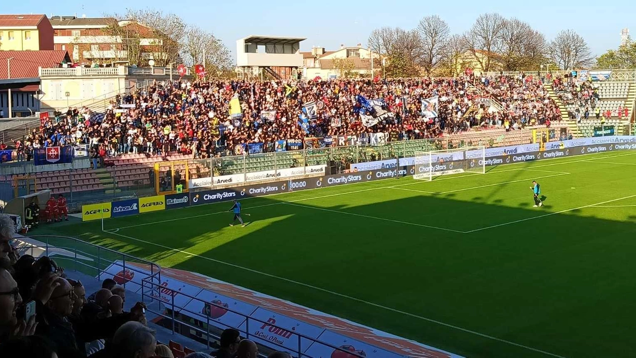 I tifosi del Pisa in trasferta a Cremona