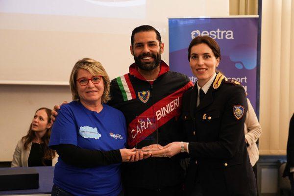 https://www.lanazione.it/image-service/view/acePublic/alias/contentid/ODY2MTgyNzYtYzJiNC00/0/il-momento-della-premiazione.jpeg