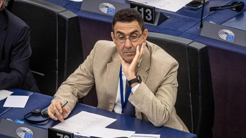 L’ex generale Roberto Vannacci negli scranni del Parlamento europeo