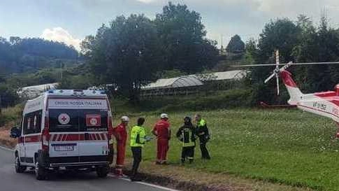 Scontro tra due furgoni. Muore un sessantenne