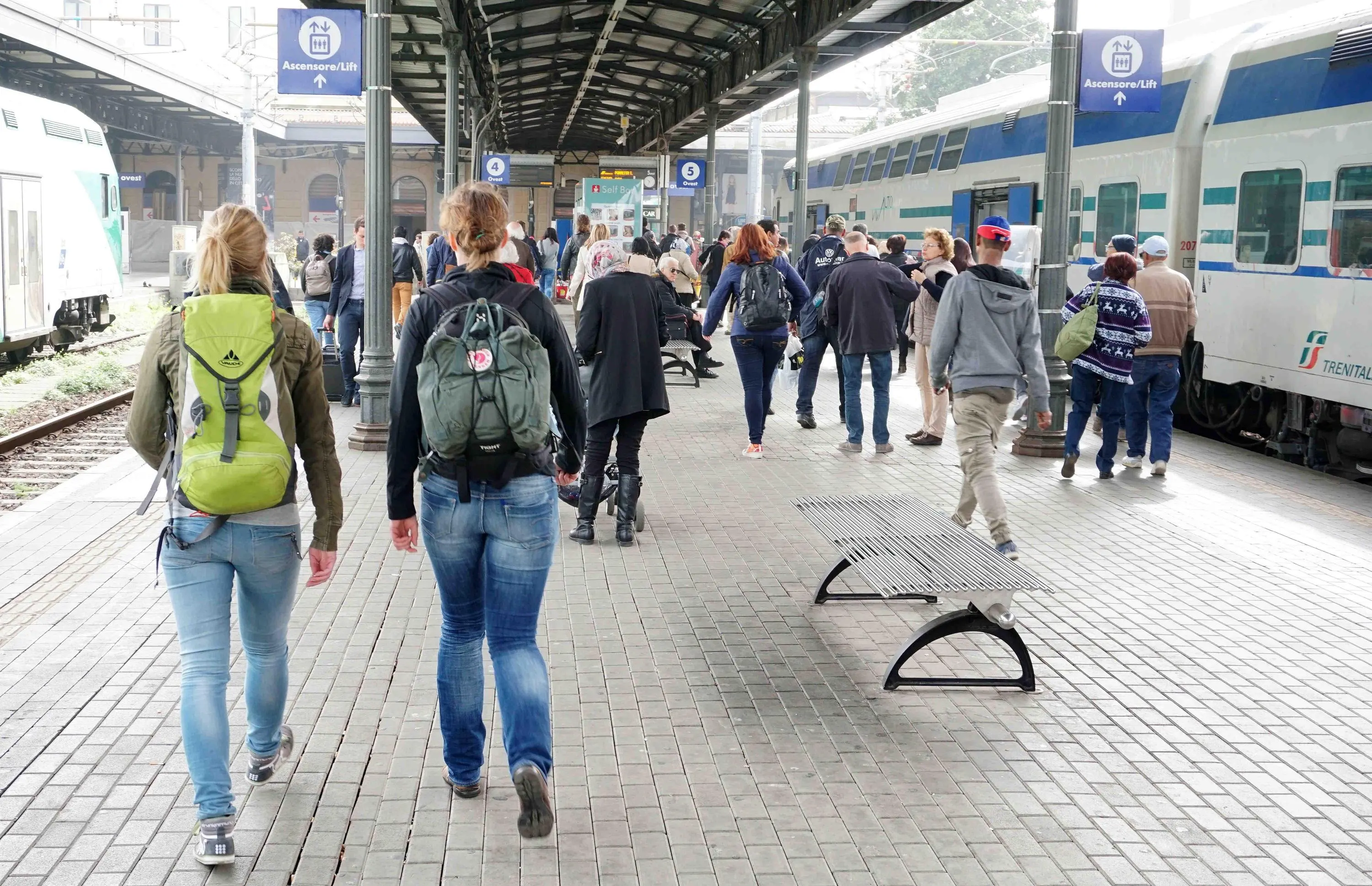 Porrettana, ancora lavori. Due mesi col servizio bus