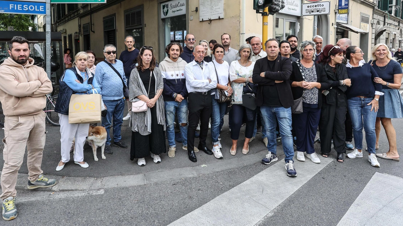 Campo di Marte, allarme rosso. Cinque spaccate in una notte. Ora più controlli dei vigili