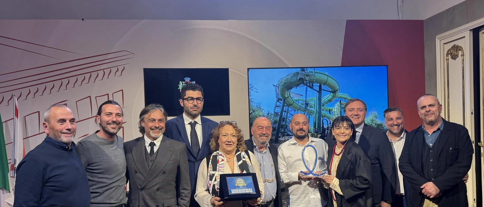 Il parco acquatico di Follonica, Acqua Village, riceve importanti riconoscimenti internazionali per la sua innovativa attrazione, Apo, lo scivolo anello. La Toscana si conferma meta turistica di eccellenza.