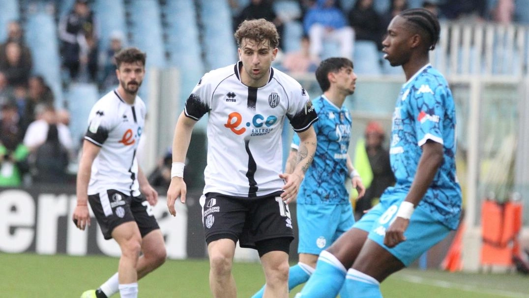 Kouda in azione nel match pareggiato a Cesena (foto Ravaglia)