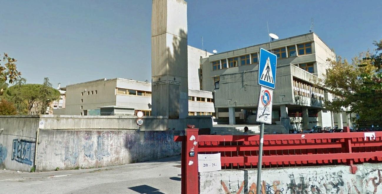 Il racconto del “Caso Moro“ al Liceo Frezzi. Gero Grassi incontra gli studenti delle quinte