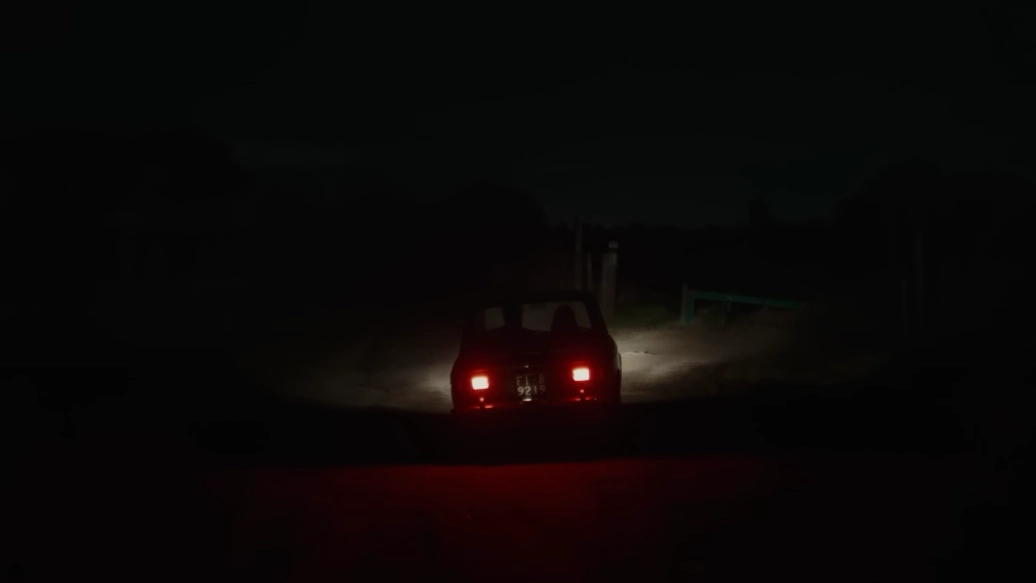 Una scena dal teaser trailer de Il Mostro (Immagine da video di Netflix Italia)