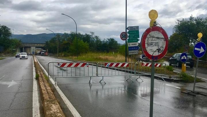 Sesto Fiorentino, chiuso al traffico per tre notti il sottopasso autostradale di via del Cantone