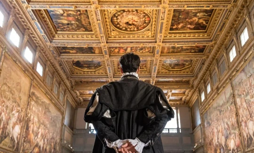 https://www.lanazione.it/image-service/view/acePublic/alias/contentid/OGM3ZTVhYTQtOGZhNi00/0/firenze-visite-guidate-dedicate-a-vasari-a-palazzo-vecchio.jpeg