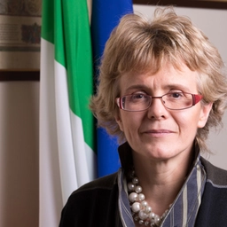 La Senatrice a vita per meriti scientifici Elena Cattaneo ad Arezzo