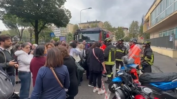 Firenze, scuola superiore Da Vinci evacuata: tecnici escludono lesioni strutturali