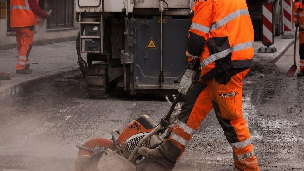 Lavori in città. Da domani divieti chiusure e sensi unici