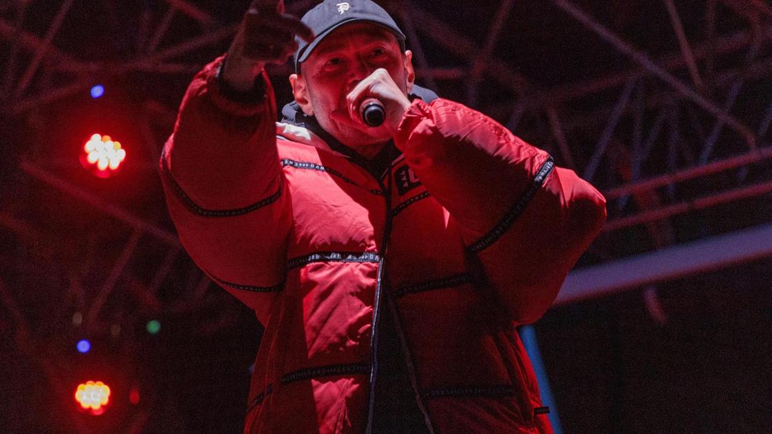 Fabri Fibra in concerto a Empoli. L’iconico rapper sul palco del Beat. Appuntamento a sabato 30 agosto