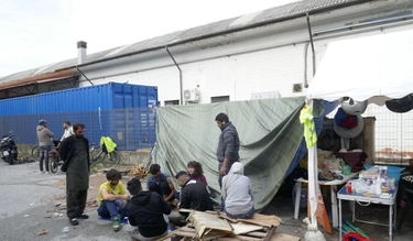 Chiesa in campo, la solidarietà non basta più