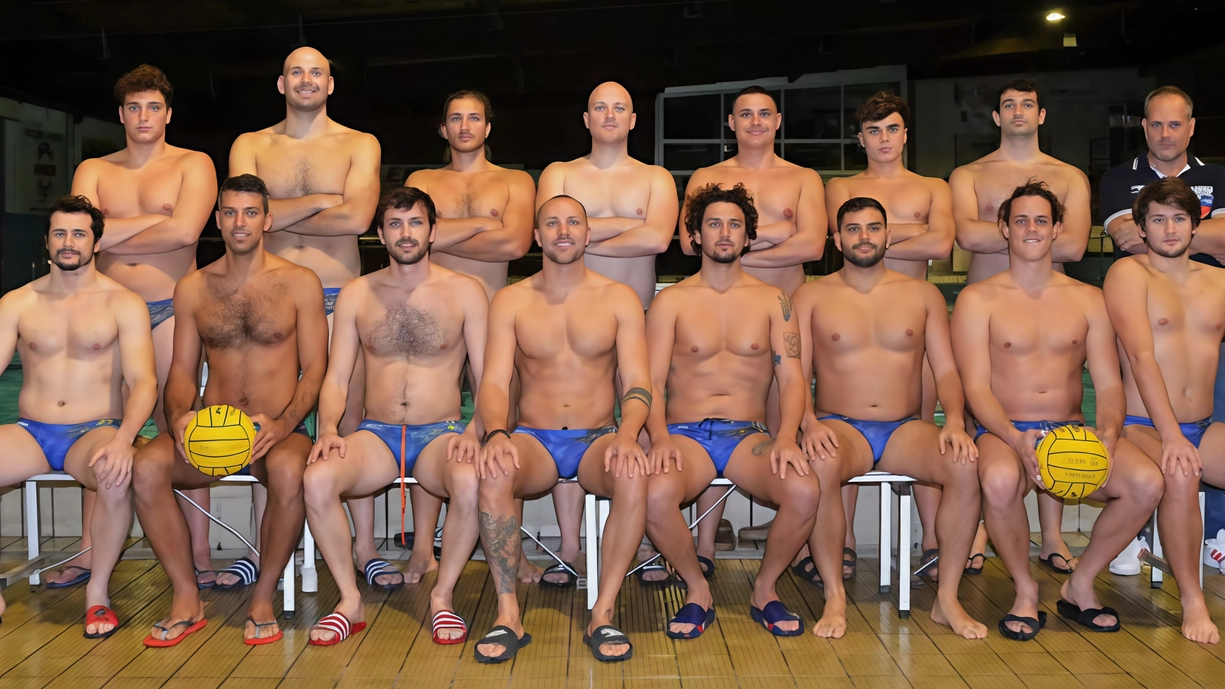 La formazione del Lerici Sport capolista del campionato di serie B di pallanuoto: nell’ultimo turno netta vittoria su Imperia