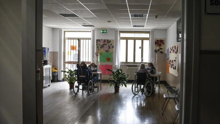 Giorni di trepida attesa per il futuro della gestione. Case di Riposo comunali Pia Casa in centro e di Monte San Quirico