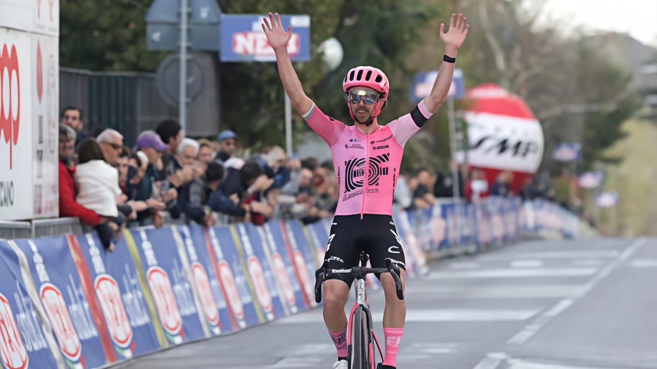 Vigilia del 46° Gran Premio Industria e Artigianato di Larciano con squadre e corridori pronti per la gara internazionale. Nuovo tracciato e iniziative collaterali per promuovere il ciclismo giovanile. Presenza della Nazionale Italiana in vista del Campionato Europeo.