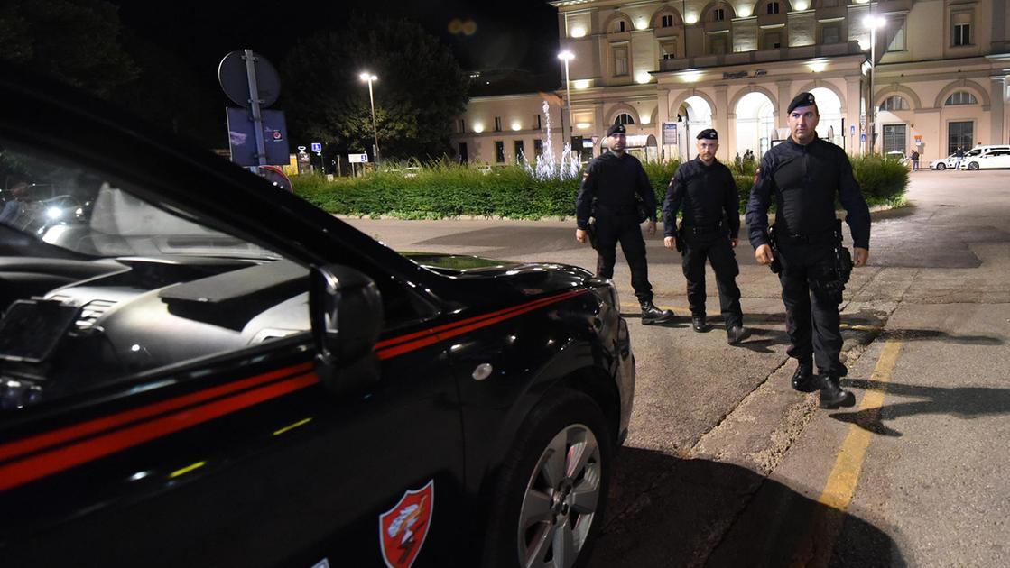 Zona stazione, la criminalità avanza. Commessa rapinata e molestata. Sale la rabbia di tutto il quartiere