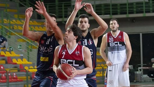 Basket: Bcl sfida Cecina al Palatagliate per la vetta della classifica