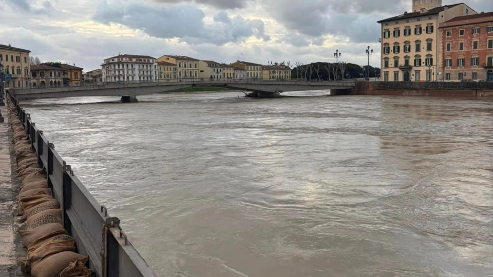 Il livello dell'Arno a Pisa