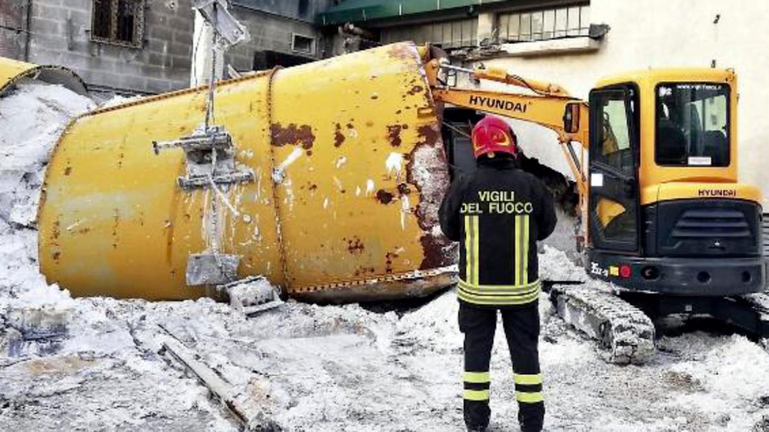 Morì travolto dal silos, i titolari di due ditte rinviati a giudizio