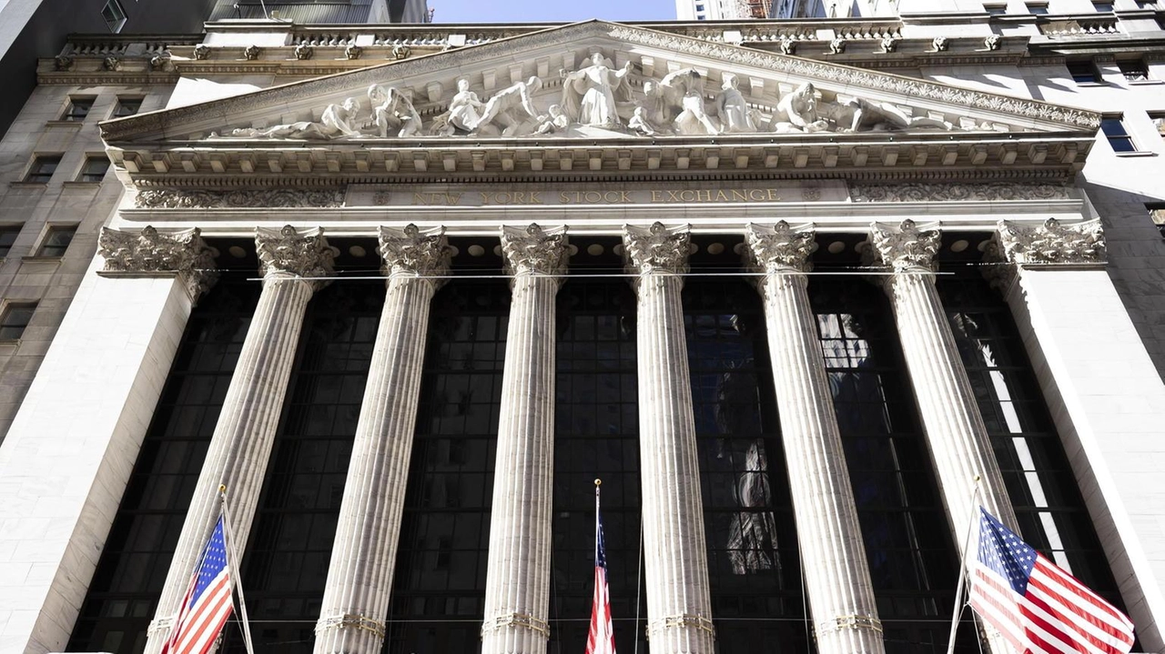 Wall Street apre debole in attesa Fed, Dj +0,07%, Nasdaq -0,03%