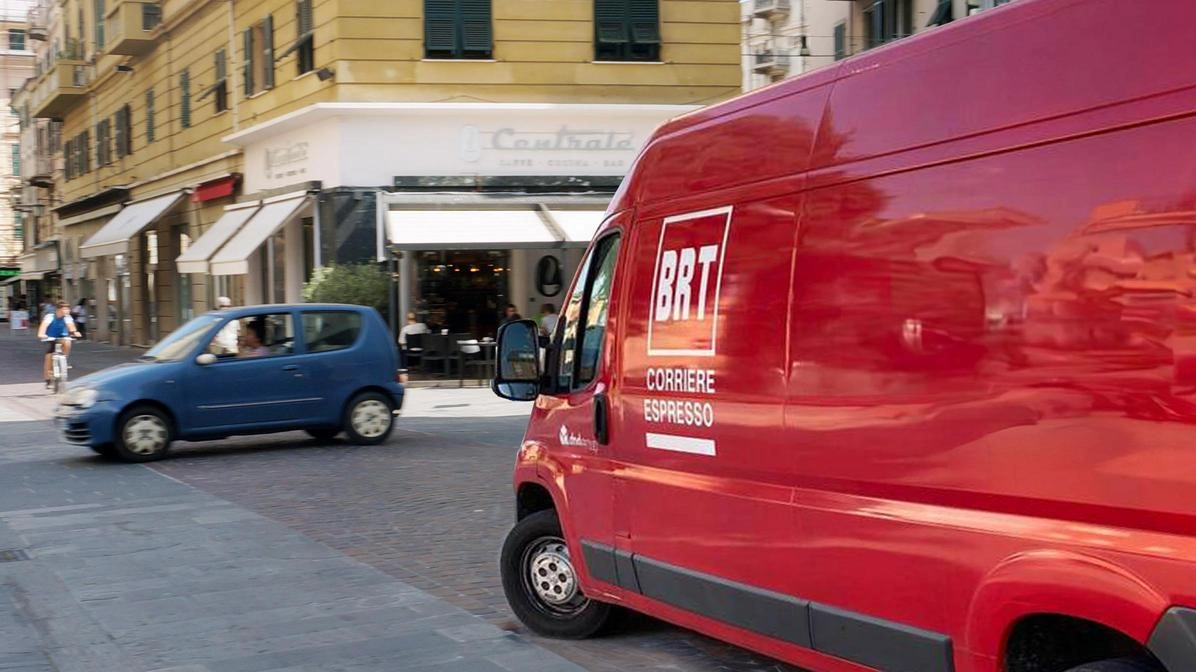 Stop ai corrieri in pieno centro. Sì di Cna e Confcommercio: "Ci saranno benefici per tutti"