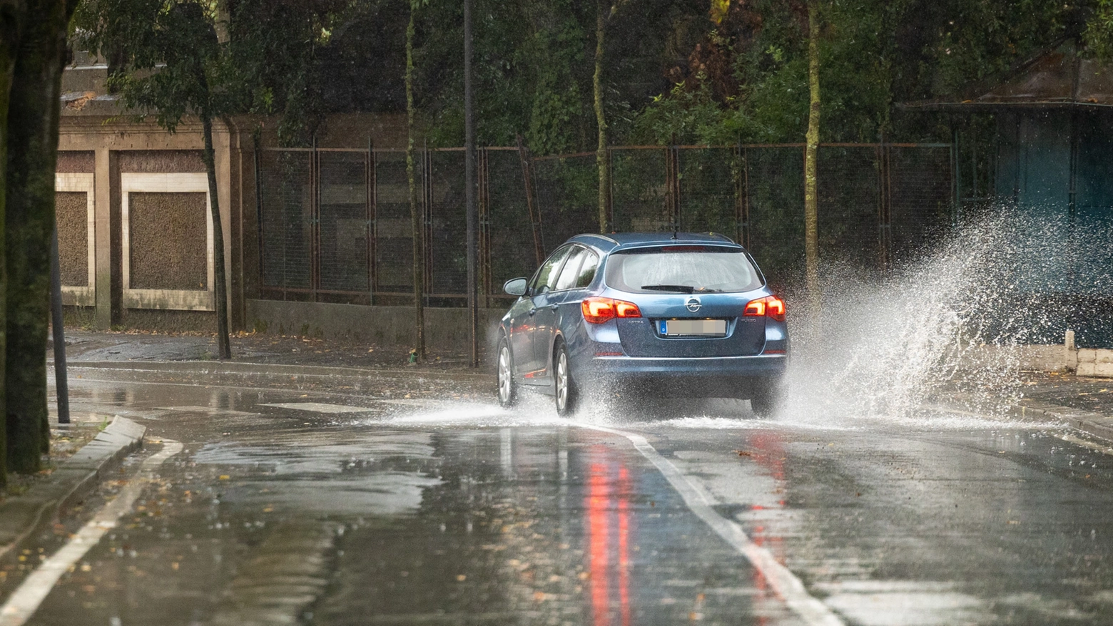 Maltempo a Montecatini: pioggia in Viale Diaz