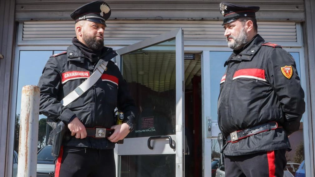 I carabinieri per ora hanno denunciato l’aggressore per resistenza