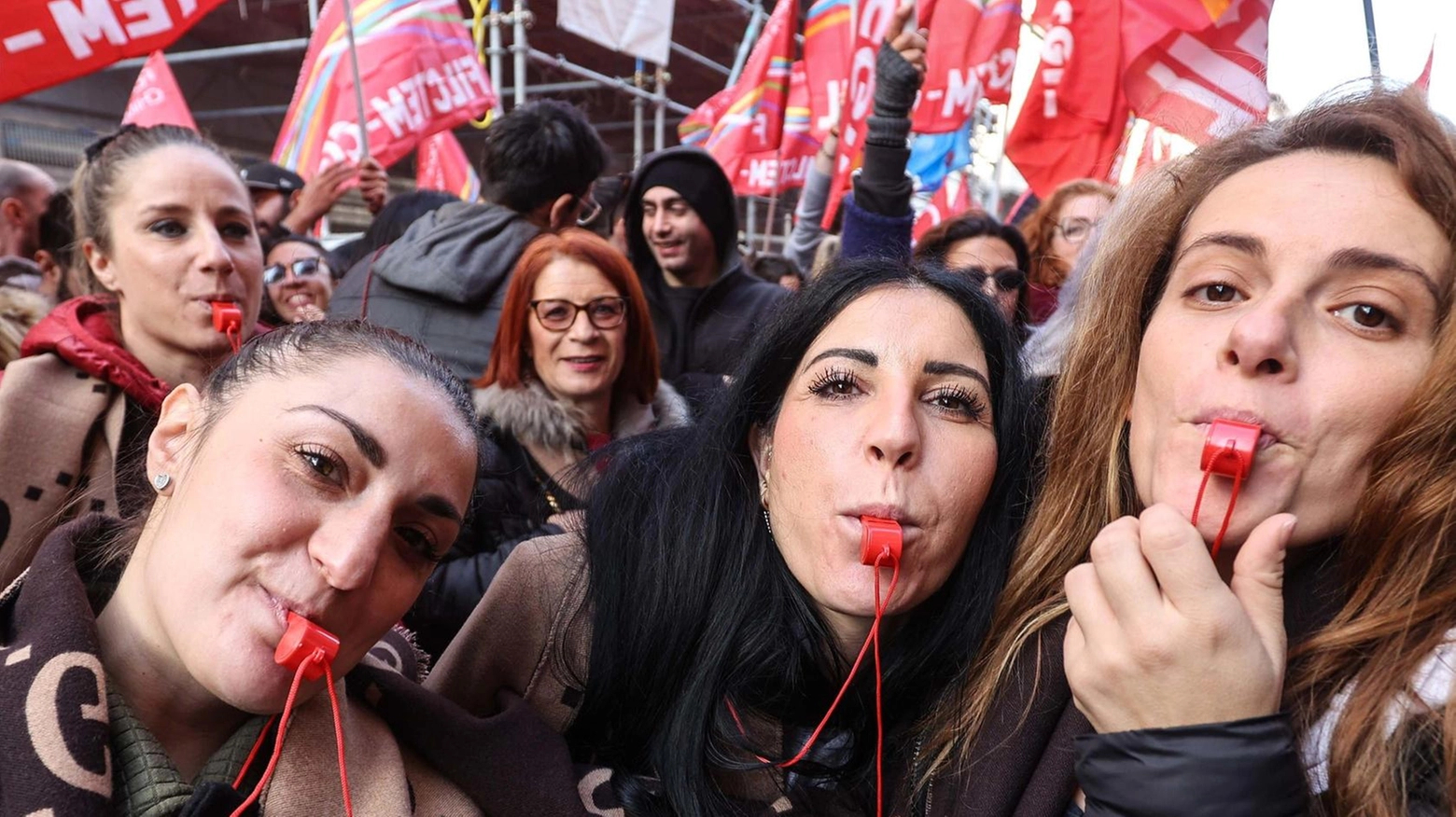 Il Distretto a un bivio: "Salvare il ’saper fare’ e disegnare il futuro. Cig per dare ossigeno"