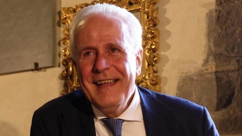 Il presidente della Regione Toscana, Eugenio Giani, oggi alle 21 presenterà il suo libro «Cosimo I de Medici» in un incontro pubblico alla Chelliana