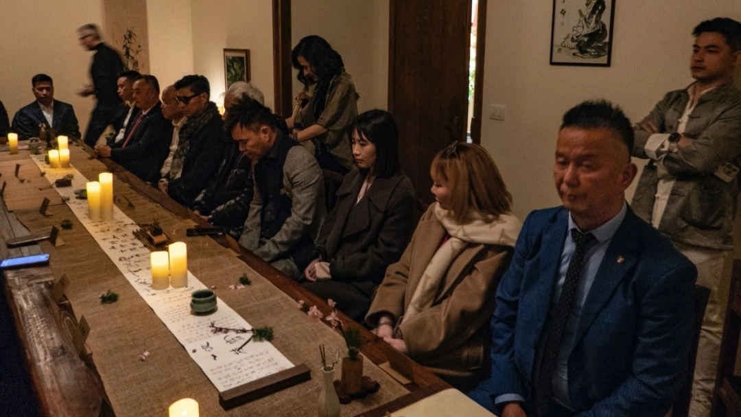  La Sala del Silenzio: un luogo dove fare meditazione tra incenso, pittura e tè