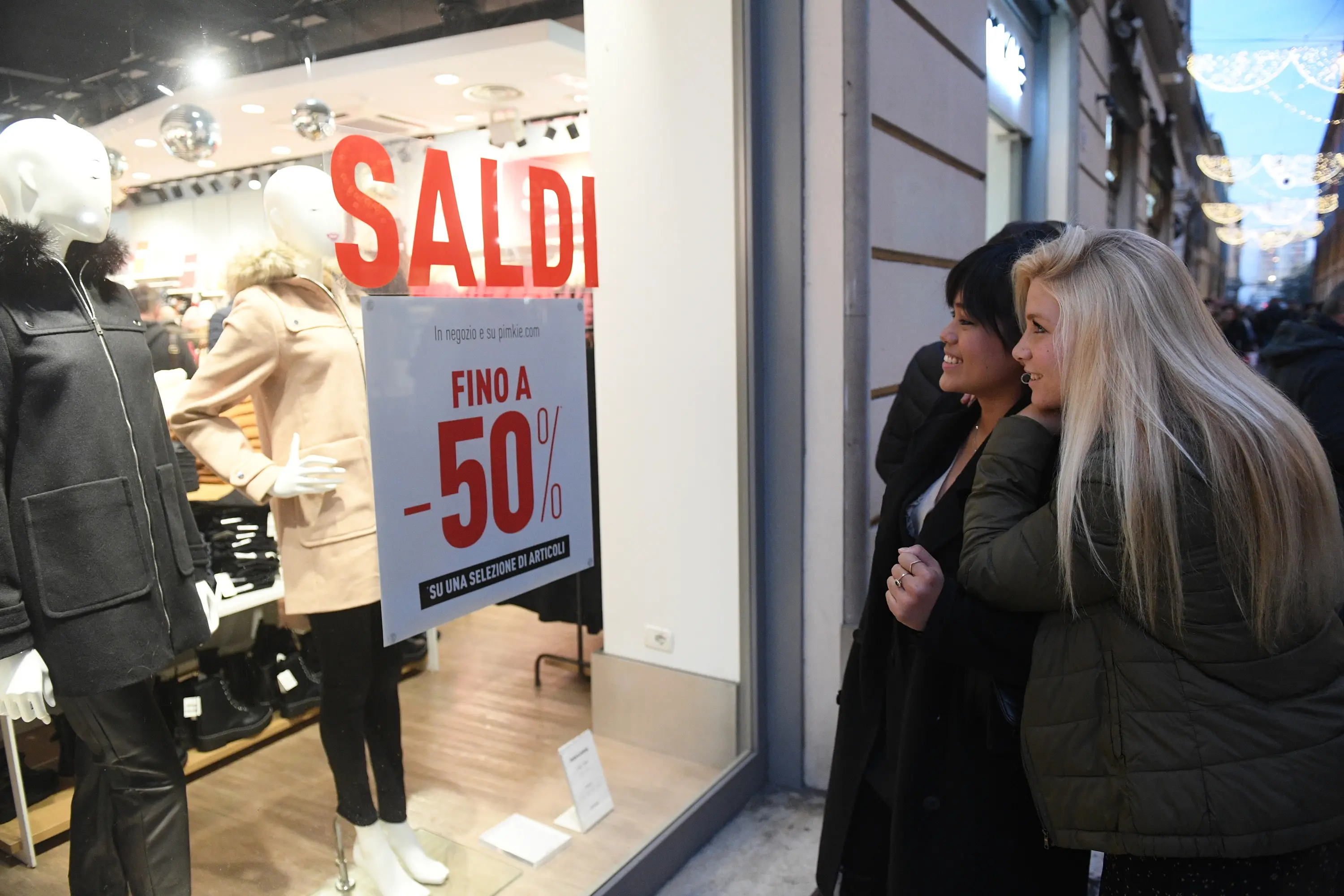 Saldi in Toscana al via il 4 gennaio. Shopping sicuro, ecco come