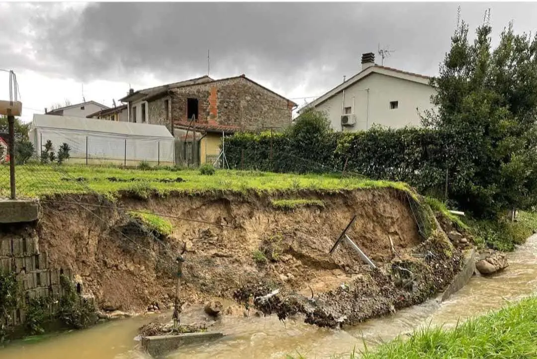 Ondata di maltempo. Piccolo smottamento sul sentiero della Torretta