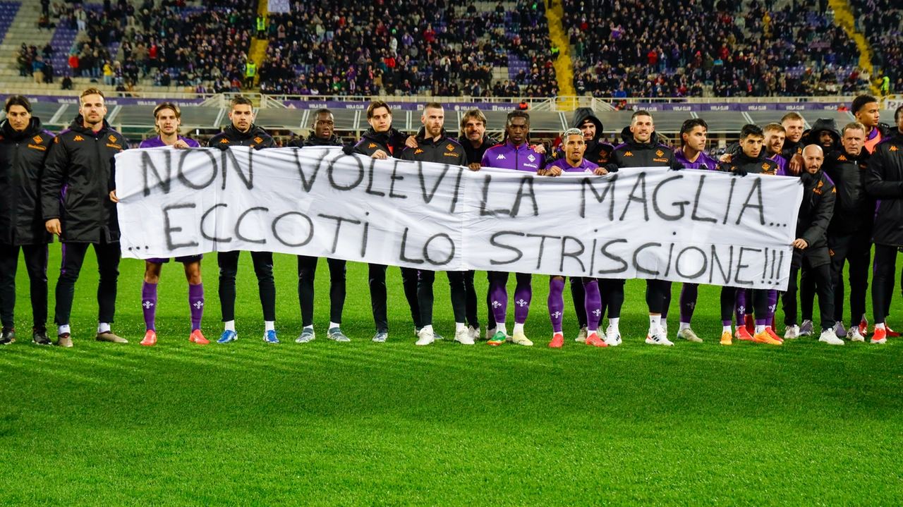 Lo striscione per Bove (Foto Germogli)