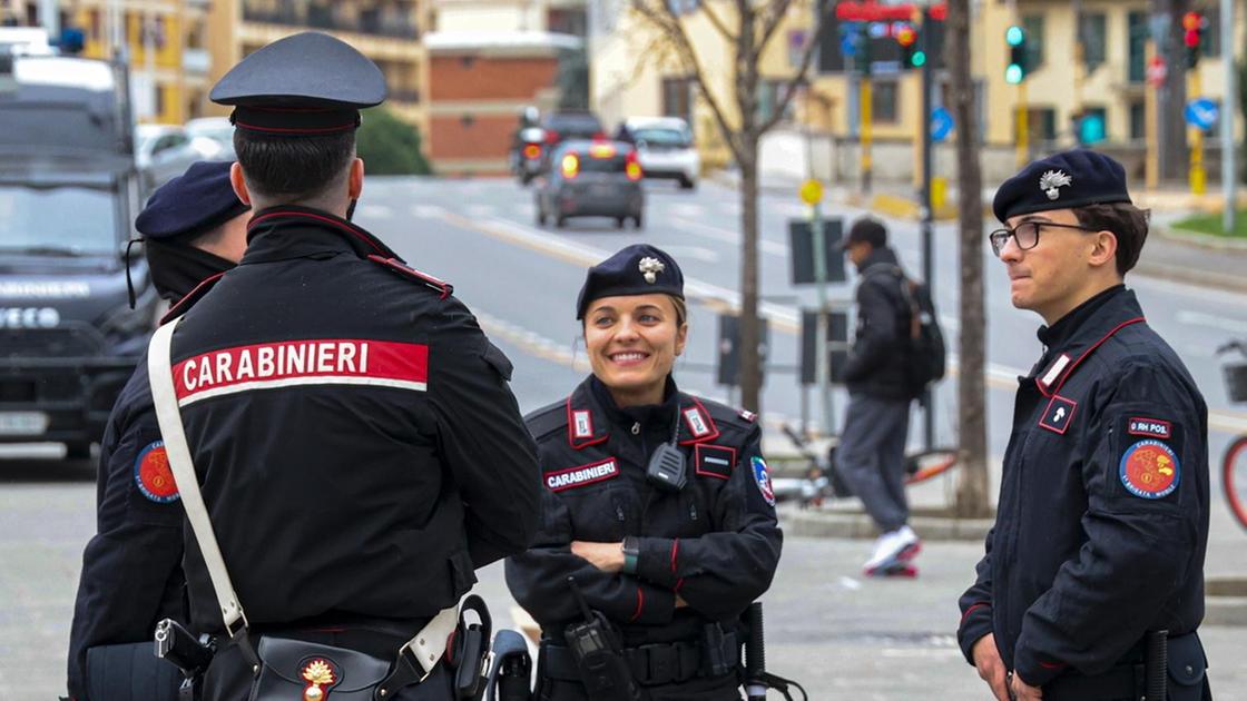 Rapina 69enne mentre rincasa. Giovane arrestato dai carabinieri. Fermata anche spaccata alle Cascine