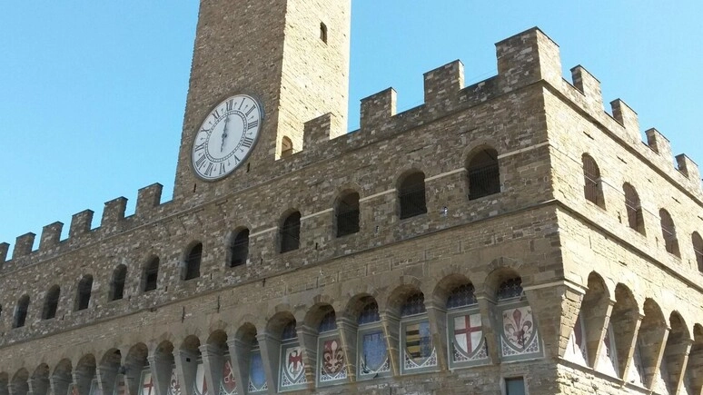 22 febbraio, è il compleanno di Palazzo Vecchio. La posa della prima pietra nel 1299