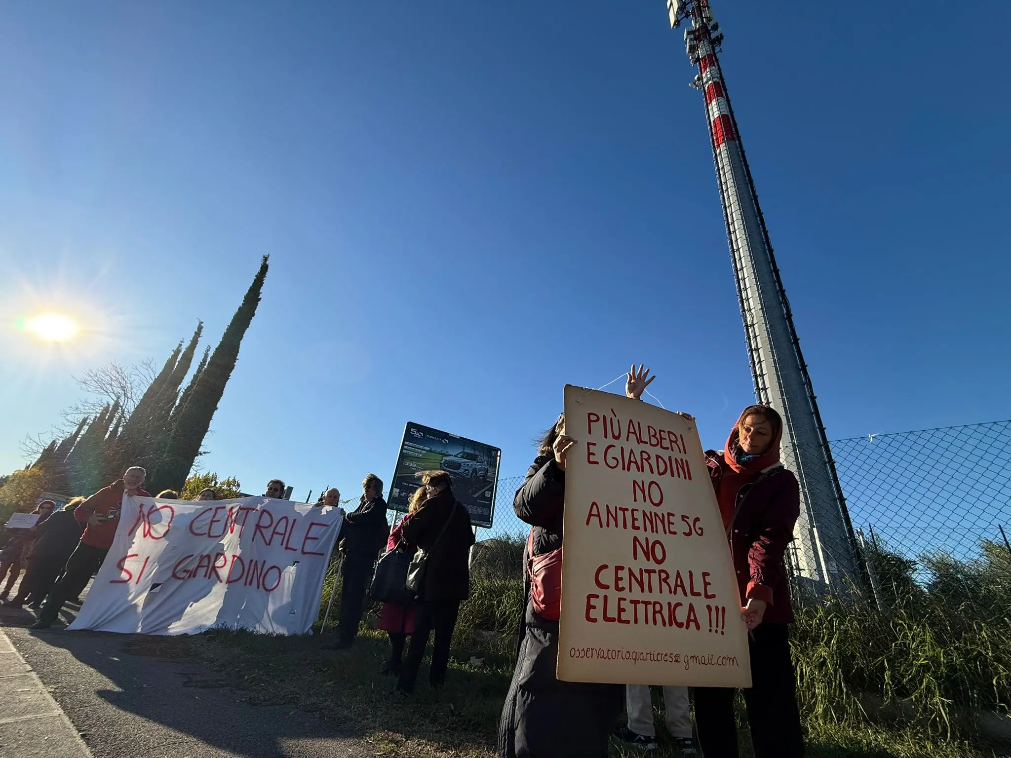 Firenze, protesta dei residenti contro la cabina elettrica Enel a Castello