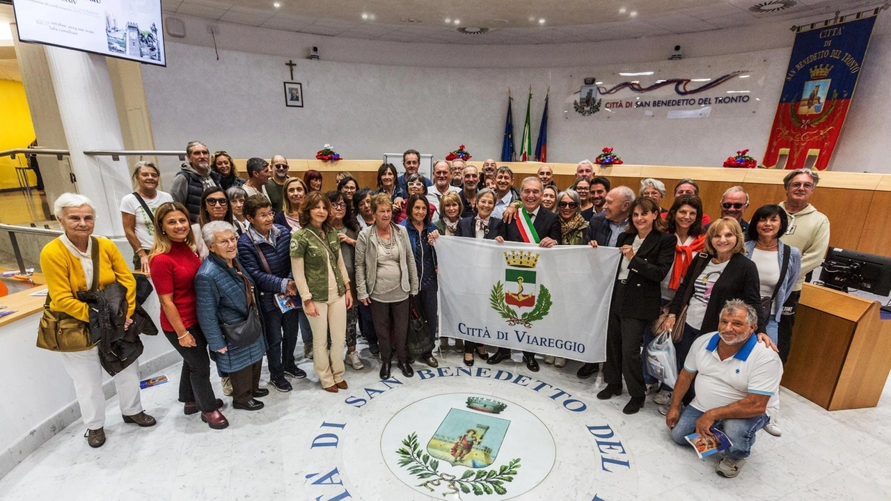 Il gemellaggio tra Viareggio e San Benedetto compie quest’anno trent’anni