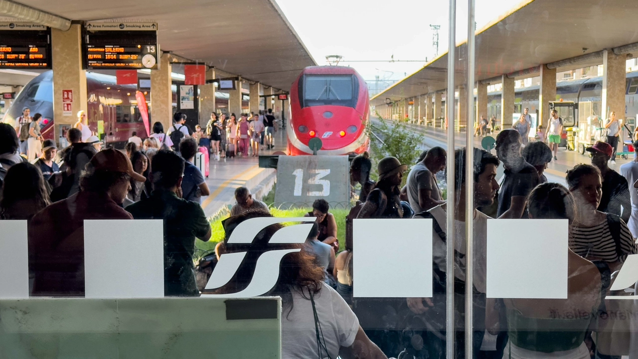 La stazione Santa Maria Novella di Firenze (Foto Giuseppe Cabras / New Press Photo)