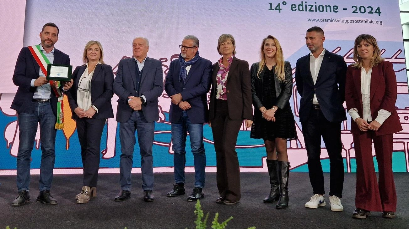 Sviluppo sostenibile. Il Comune sul podio. Il premio a Ecomondo per l’edilizia green