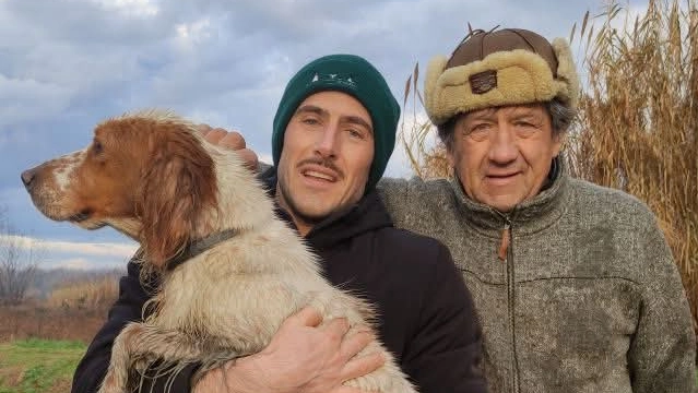 Mauro Cinquini con la canina scomparsa nella notte di Capodanno e che poi stata ritrovata ieri